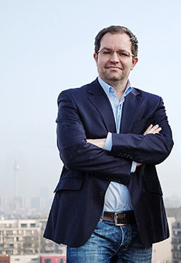 FRANK ZAHN